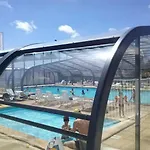 Zecamping 3 Familial Animaux Acceptes Piscine Couverte Et Chauffee مكان تخييم 3*