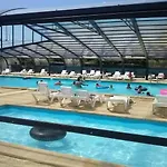 Zecamping 3 Familial Animaux Acceptes Piscine Couverte Et Chauffee