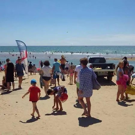 Zecamping 3 Etoiles Familial Animaux Acceptes Piscine Couverte Et Chauffee 3*