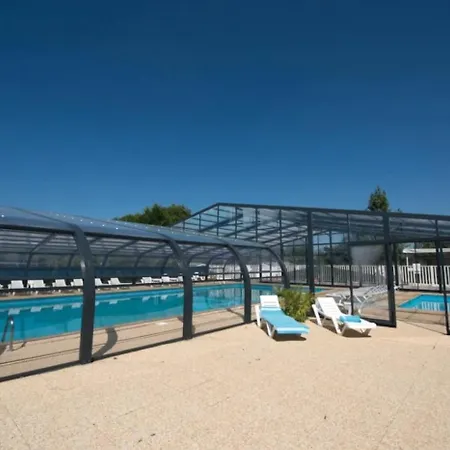 3 Etoiles - Piscine - Ccafbhb