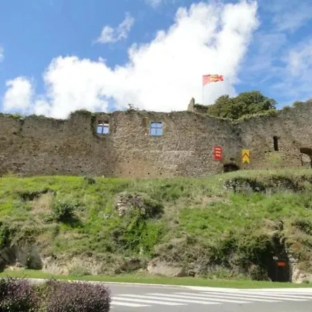 Zecamping 3 Familial Animaux Acceptes Piscine Couverte Et Chauffee Kemping