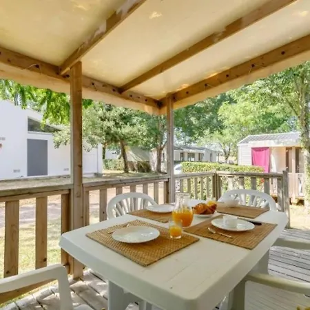 3 Etoiles - Piscine - Ccafbhb *