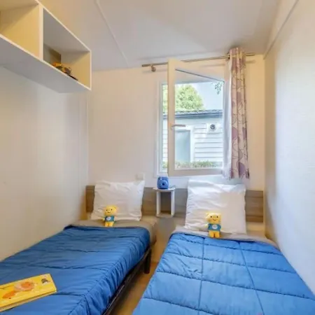 Parque de Campismo 3 Etoiles - Piscine - Ccafbhb *