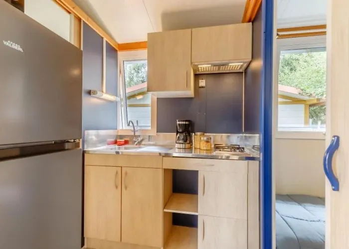 3 étoiles - Piscine - Ccafbhb