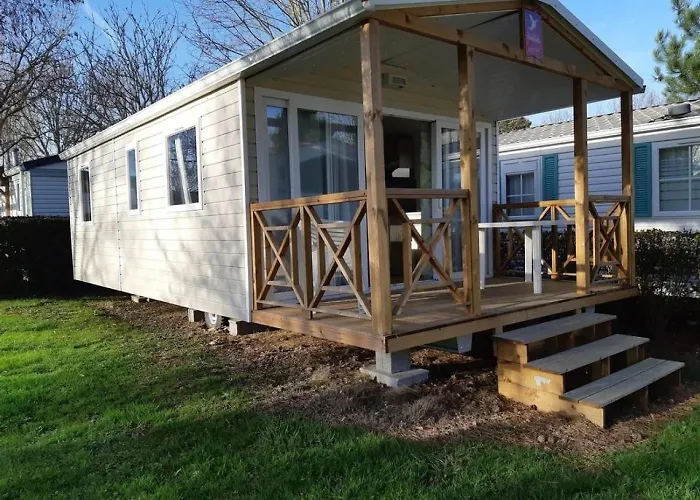 Kemping Zecamping 3 Familial Animaux Acceptes Piscine Couverte Et Chauffee 3*