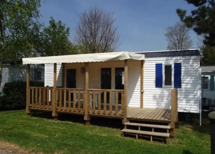 Zecamping 3 Familial Animaux Acceptes Piscine Couverte Et Chauffee Talmont-Saint-Hilaire