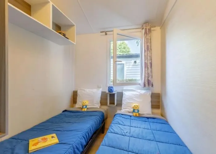 Camping 3 étoiles - Piscine - Ccafbhb *