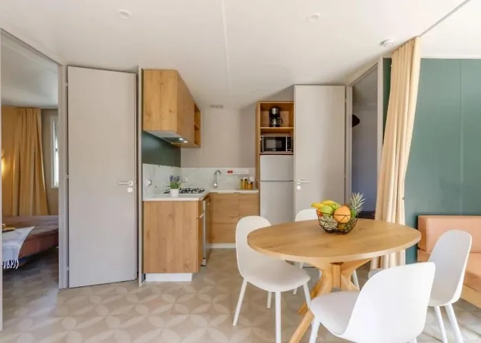 3 étoiles - Piscine - Ccafbhb Camping